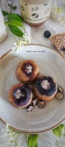Muffins alle nocciole e mirtilli al grano saraceno