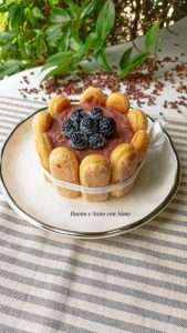 Charlotte allo yogurt 
