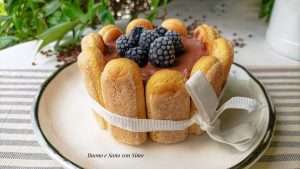 Charlotte allo yogurt 